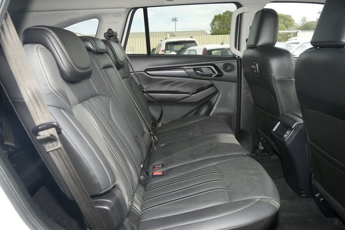 2023 Isuzu MU-X LS-T