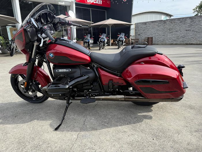 2025 BMW R 18 B Blacked Out R 18 Red