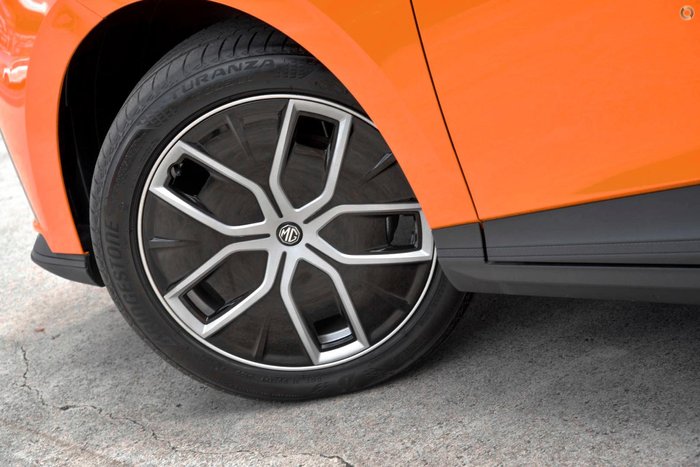 2024 MG MG4 Essence 64 150kW MEH32 MY24 Volcano Orange