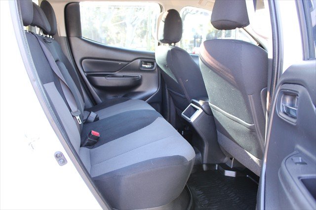 2018 Mitsubishi Triton GLX+ MQ MY18 4X4 Dual Range White