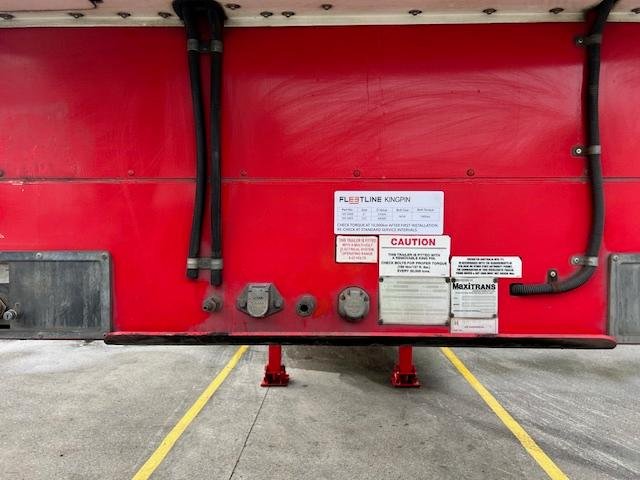2010 Maxitrans St3 34 Pallet Sd Refrigerated Curtain Sider