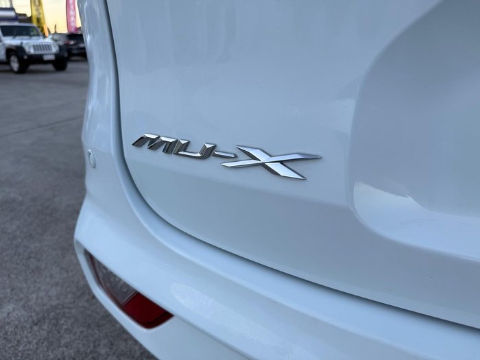 2022 Isuzu MU-X LS-T MY23 4X4 Dual Range White