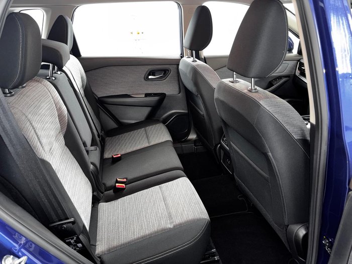 2024 Nissan X-TRAIL ST