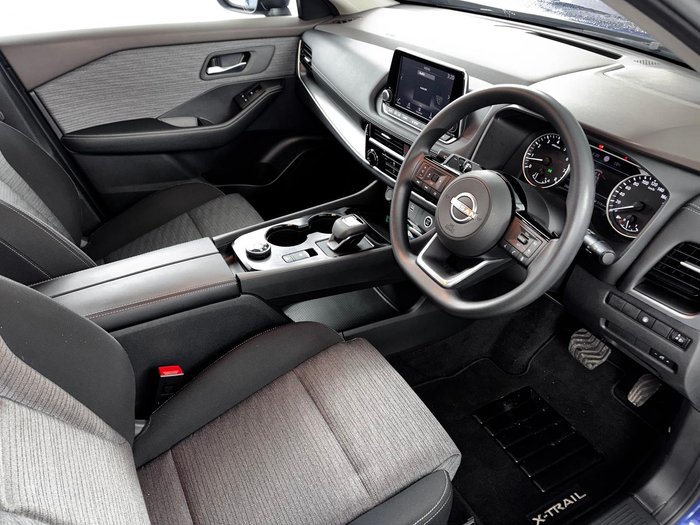 2024 Nissan X-TRAIL ST
