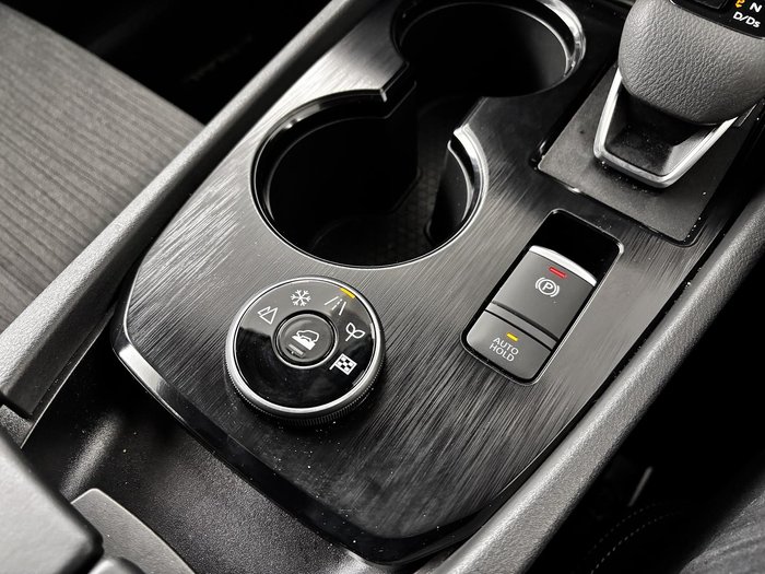 2024 Nissan X-TRAIL ST