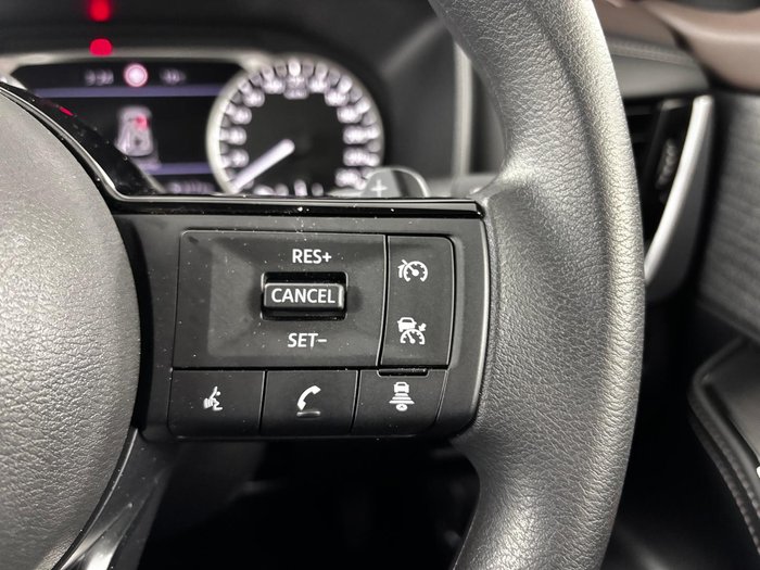 2024 Nissan X-TRAIL ST