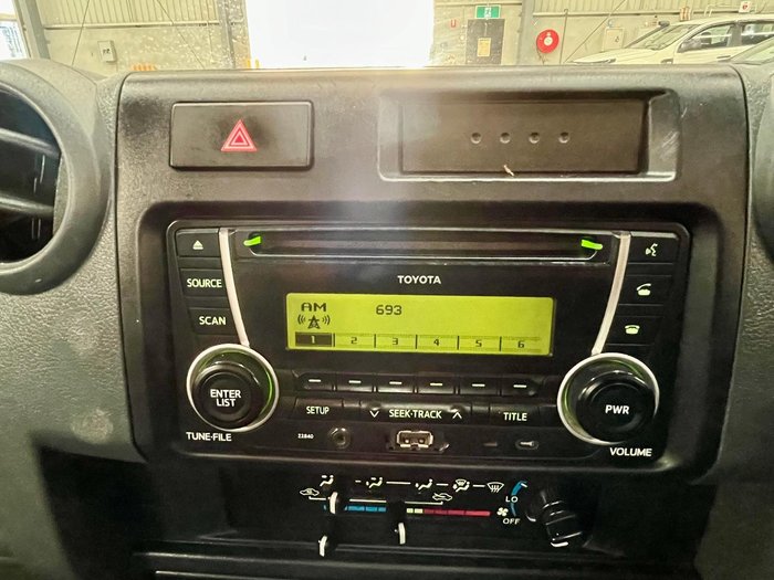 2018 Toyota Landcruiser Workmate VDJ79R 4X4 Dual Range French Vanilla