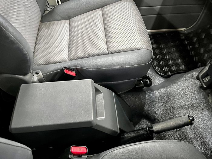 2018 Toyota Landcruiser Workmate VDJ79R 4X4 Dual Range French Vanilla