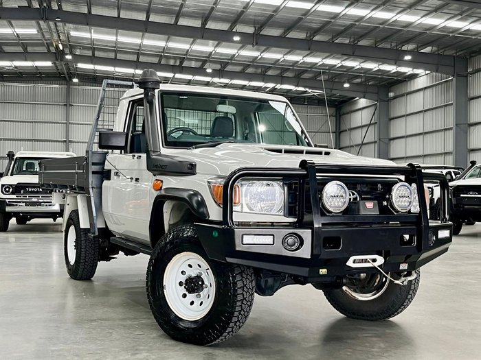 2018 Toyota Landcruiser Workmate VDJ79R 4X4 Dual Range French Vanilla