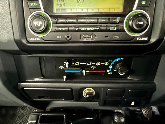 2018 Toyota Landcruiser Workmate VDJ79R 4X4 Dual Range French Vanilla