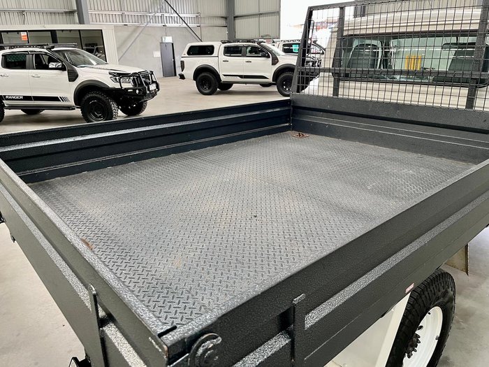 2018 Toyota Landcruiser Workmate VDJ79R 4X4 Dual Range French Vanilla