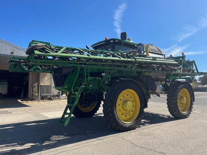 2018 John Deere R4045