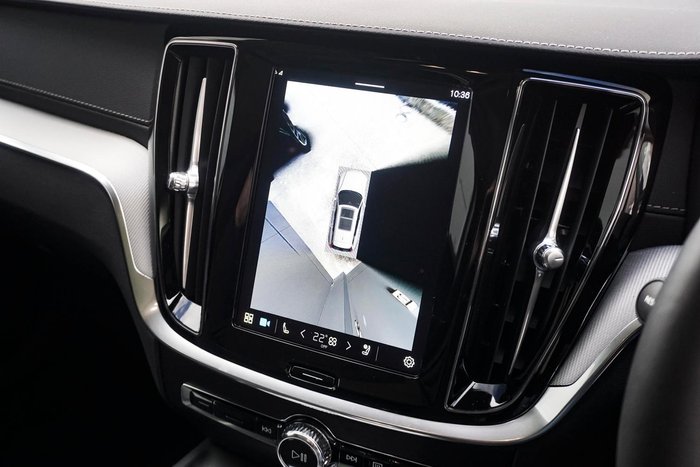 2024 Volvo V60 Cross Country Ultra B5 Bright