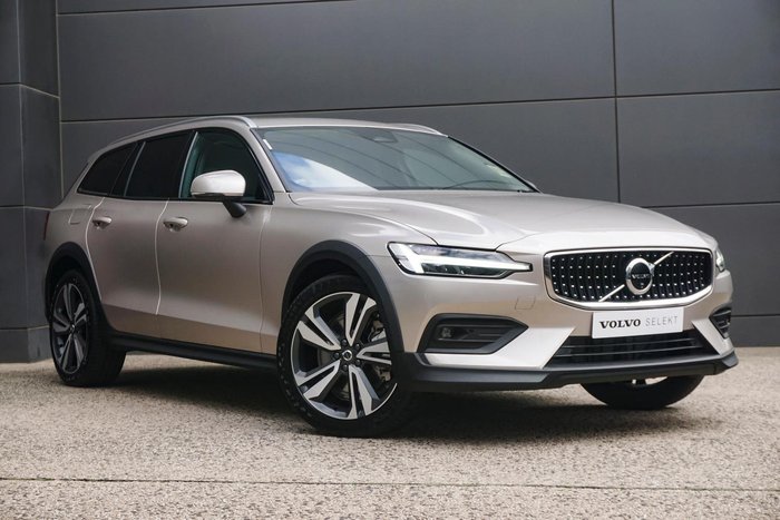 2024 Volvo V60 Cross Country