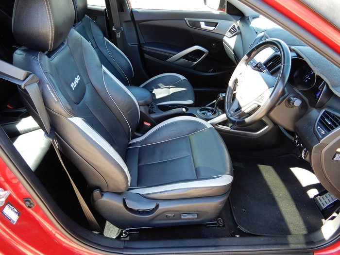 2014 Hyundai Veloster SR Turbo FS3 Veloster Red