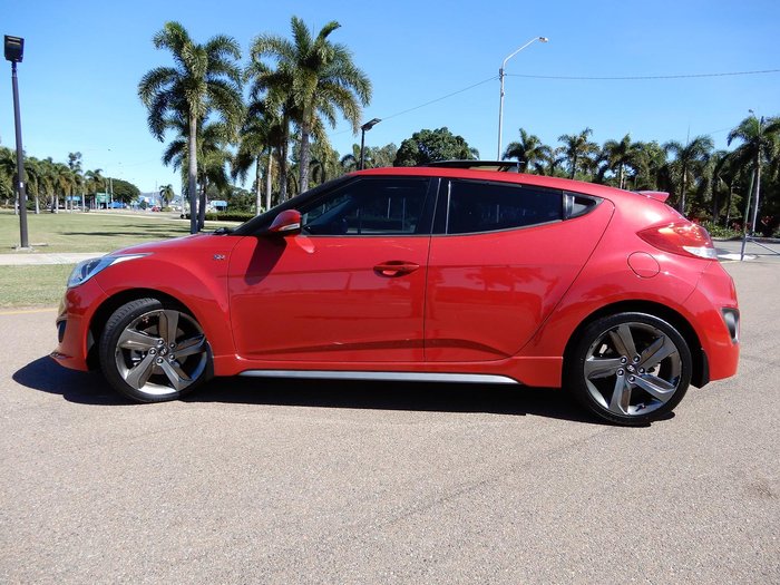 2014 Hyundai Veloster SR Turbo FS3 Veloster Red