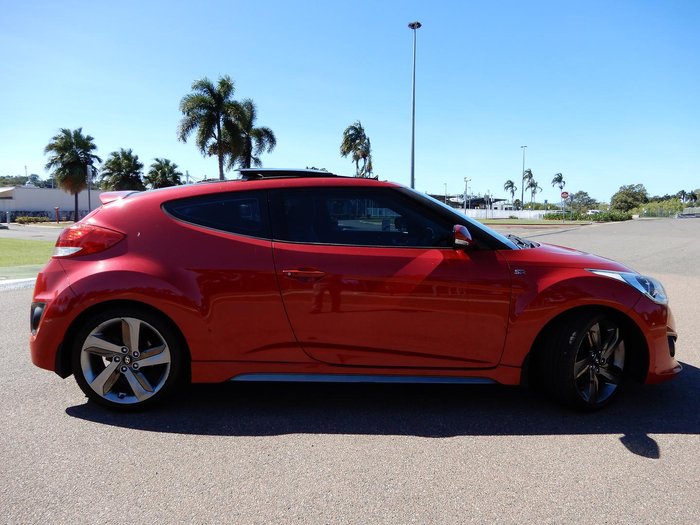 2014 Hyundai Veloster SR Turbo FS3 Veloster Red