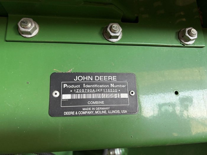 2019 John Deere S790
