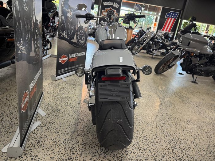 2025 Harley-Davidson Breakout 117 (FXBR) Softail Grey
