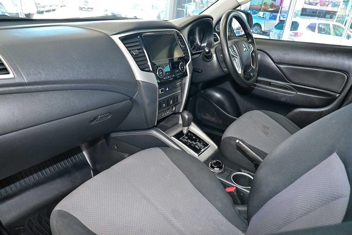 2021 Mitsubishi Triton GLX+