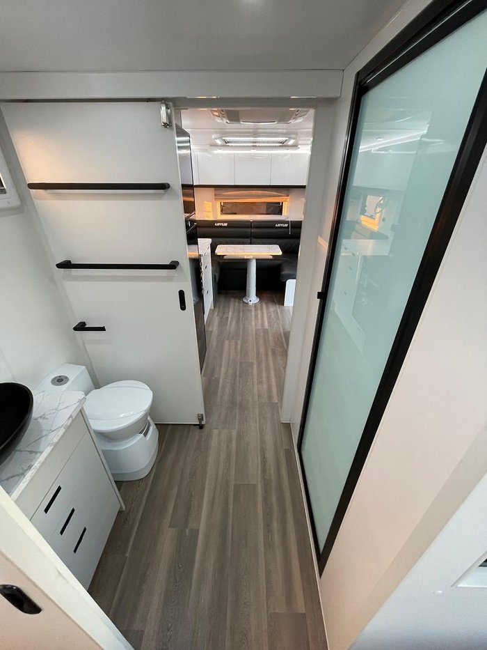 2021 Lotus Caravans 22' Freelander Rear Club Lounge