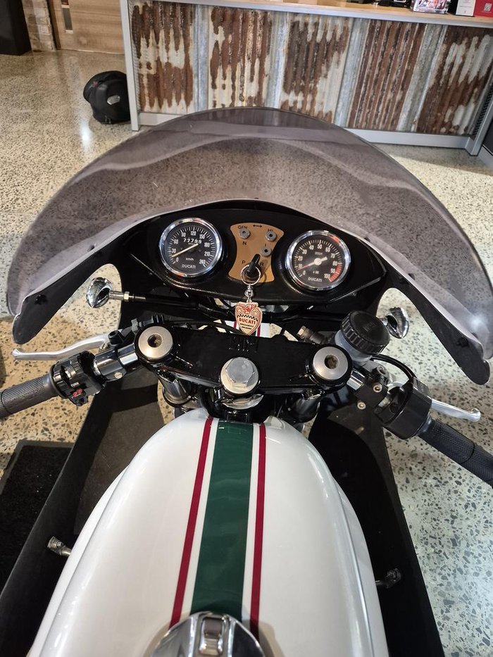 1982 Ducati 900SS 900 White