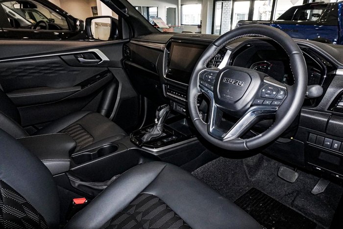 2025 Isuzu D-MAX LS-U+