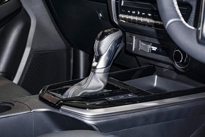 2025 Isuzu D-MAX LS-U+