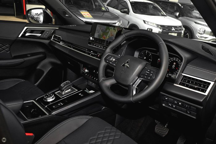 2025 Mitsubishi Outlander PHEV GSR