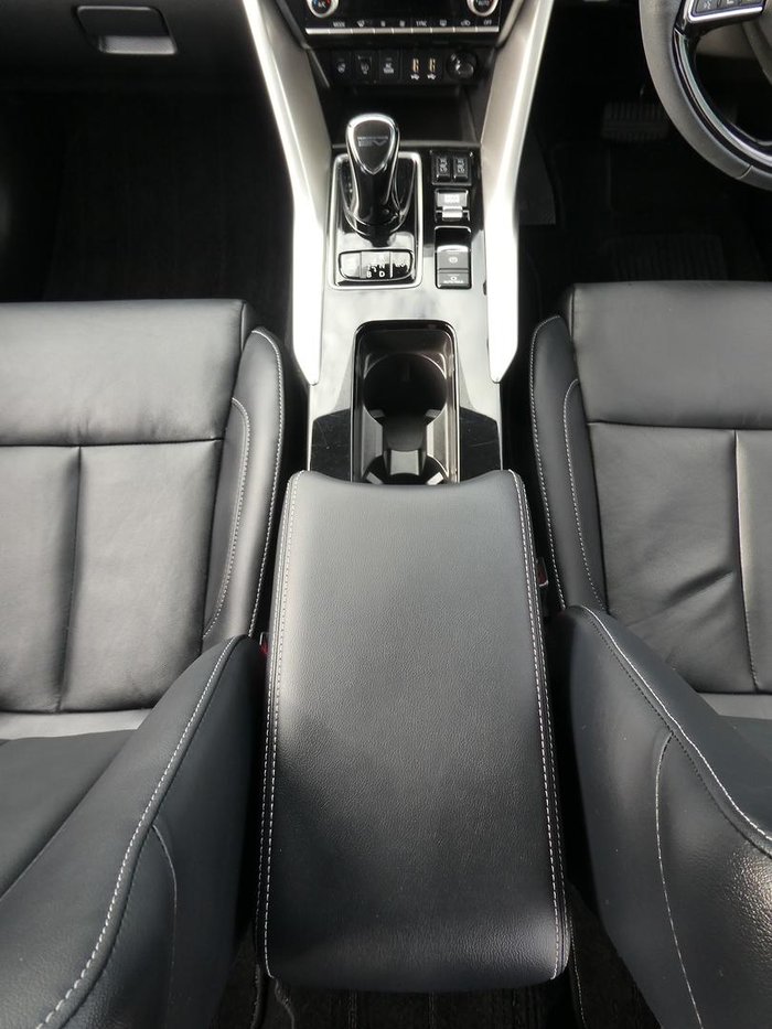 2024 Mitsubishi Eclipse Cross PHEV Exceed