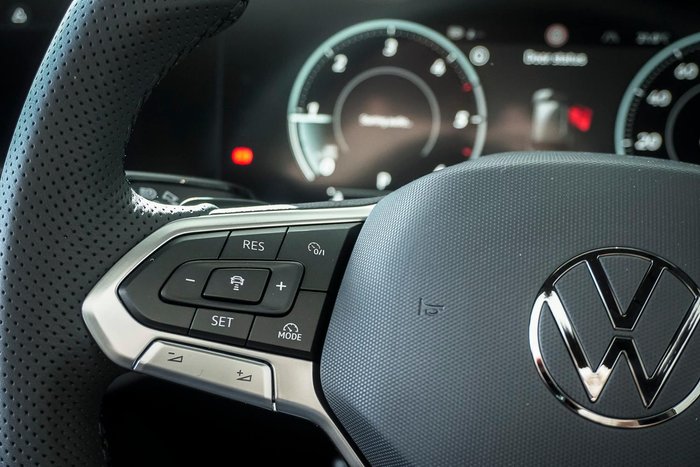 2025 Volkswagen Touareg 210TDI R-Line