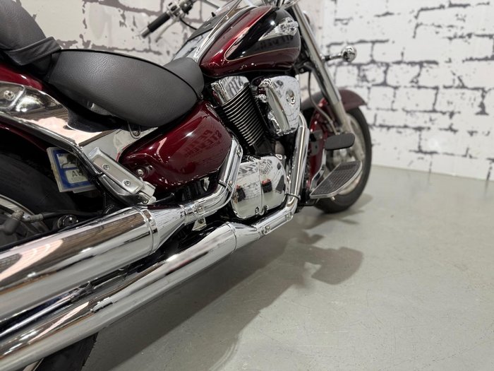 2000 Suzuki Intruder 1500LC (VL1500) Intruder Red