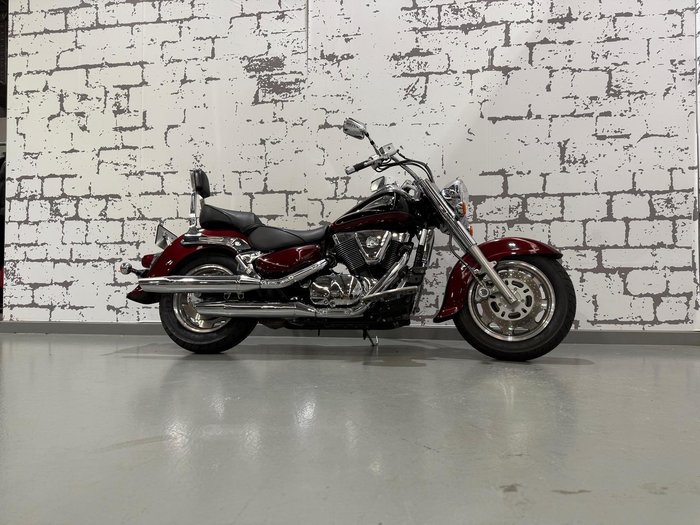 2000 Suzuki Intruder 1500LC (VL1500) Intruder Red