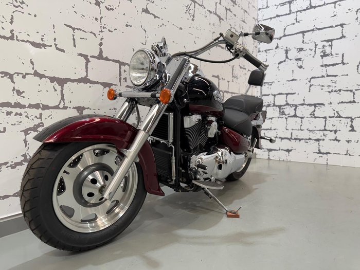 2000 Suzuki Intruder 1500LC (VL1500) Intruder Red