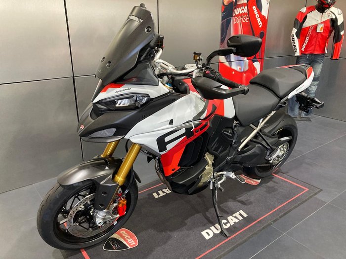 2024 Ducati Multistrada V4 RS Multistrada White