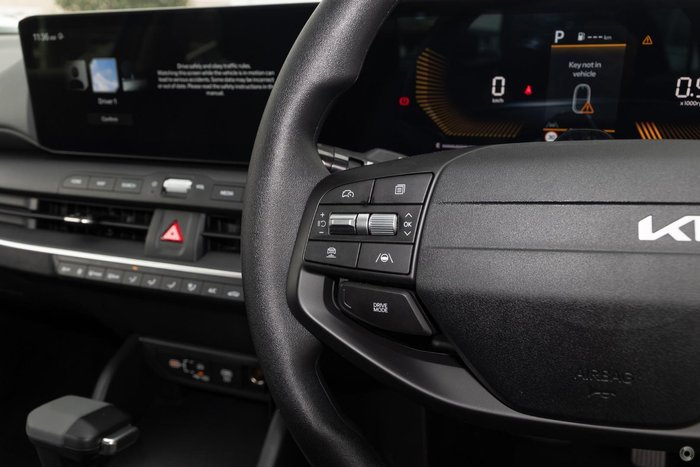 2025 Kia K4 S