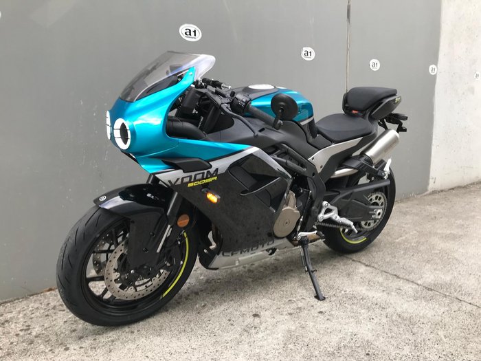 2025 CFMOTO 500 SR Voom