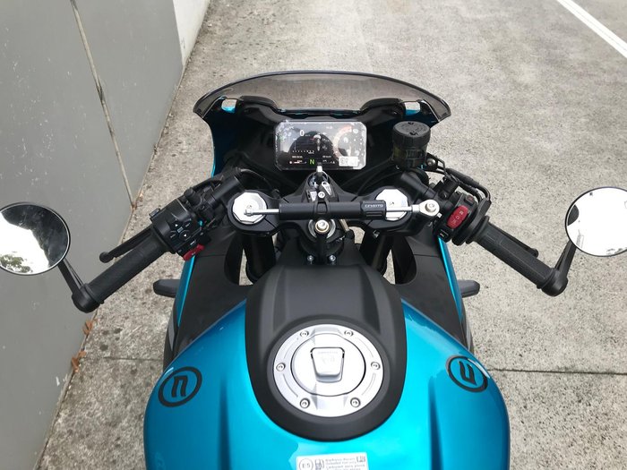 2025 CFMOTO 500 SR Voom