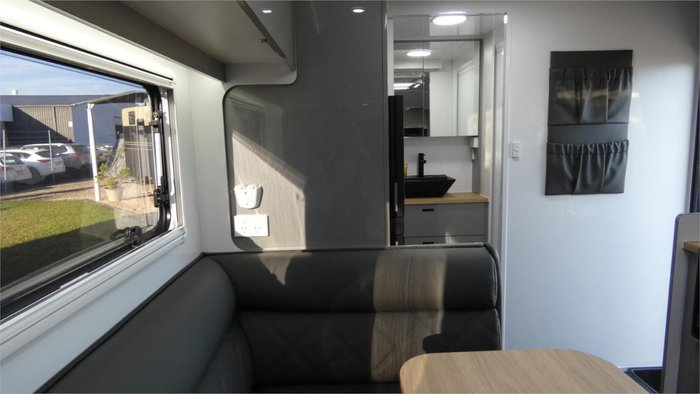 2025 Goldstream 1760 Series WHITE
