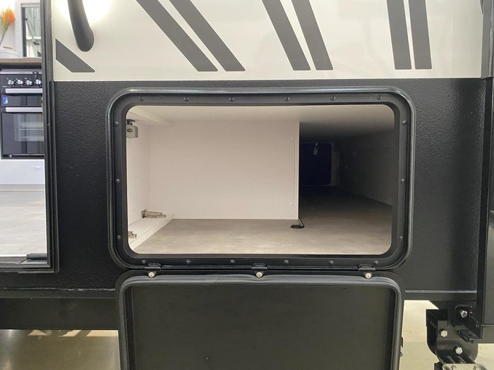 2025 KOKODA Defender Xcore