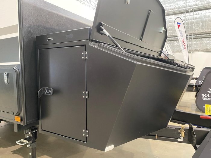 2025 KOKODA Defender Xcore