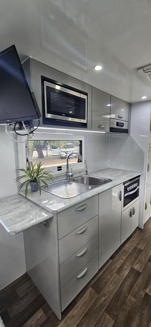 2022 Regent Discoverer