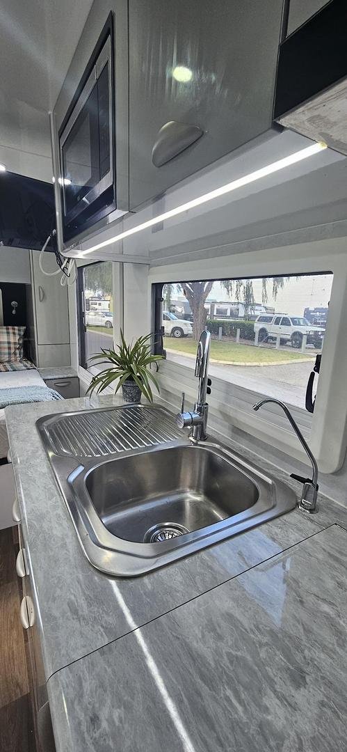 2022 Regent Discoverer