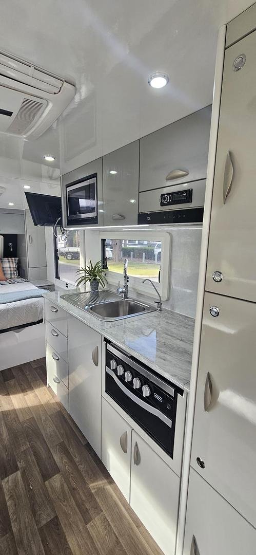 2022 Regent Discoverer