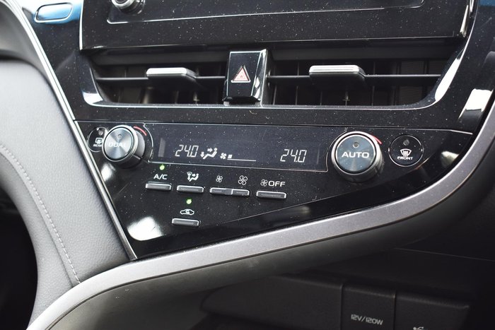2024 Toyota Camry Ascent AXVH70R Glacier White