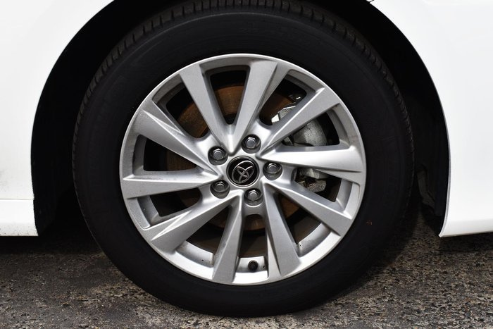 2024 Toyota Camry Ascent AXVH70R Glacier White