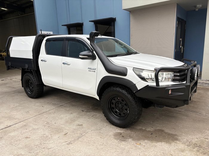 2016 Toyota Hilux SR