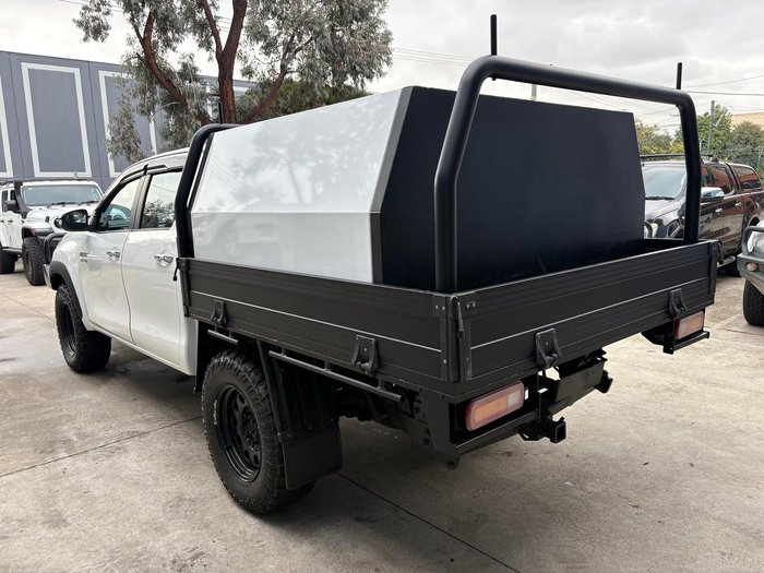 2016 Toyota Hilux SR