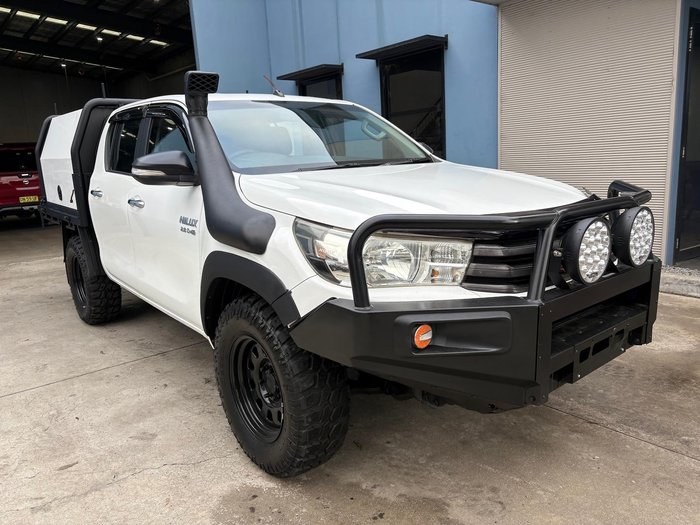 2016 Toyota Hilux SR