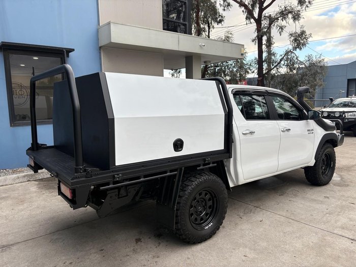 2016 Toyota Hilux SR